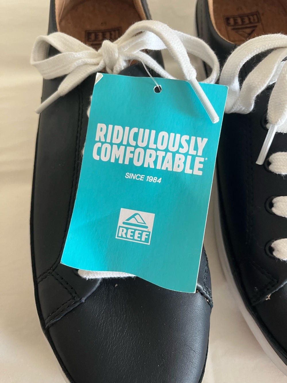 Reef Cushion Sunset Black and White Leather Comfort Sneakers Women’s Sz 10 NWT - Picture 2 of 9